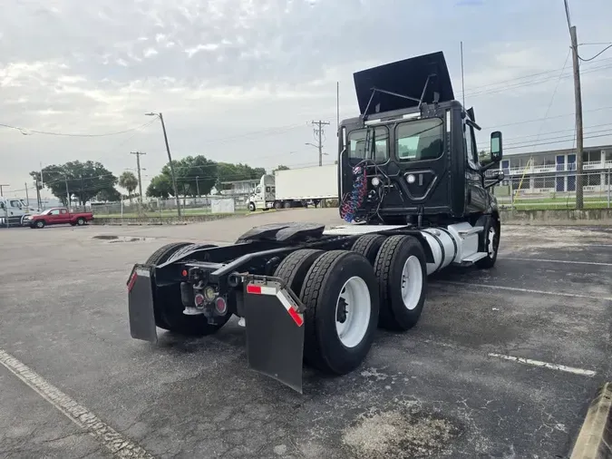 2020 FREIGHTLINER/MERCEDES NEW CASCADIA PX12664c6743143d944f8c1f46bb4128fd3875f