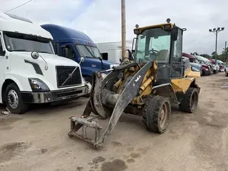 2018 DEERE 324K