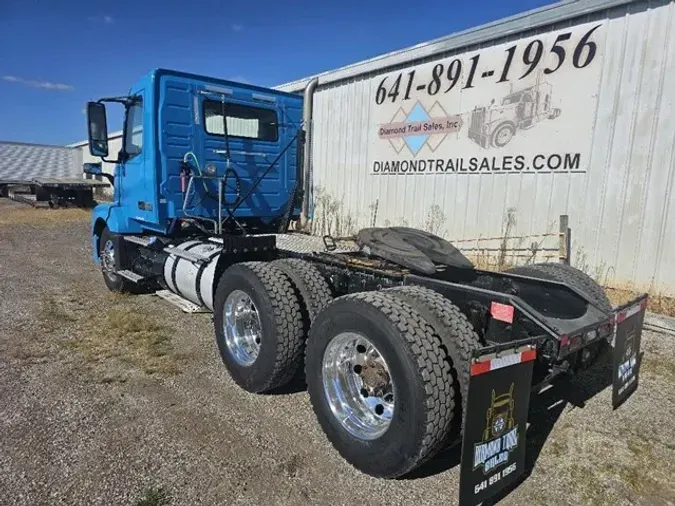 2013 VOLVO VNL64T300