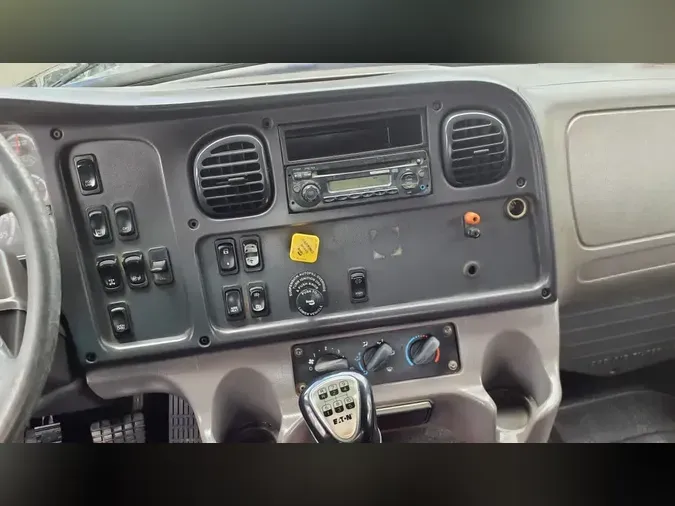 2014 FREIGHTLINER/MERCEDES M2 112