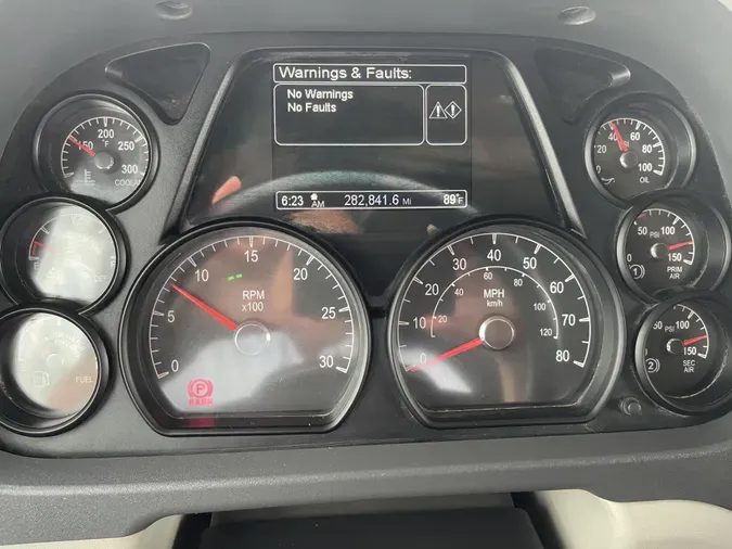 2020 Peterbilt 567