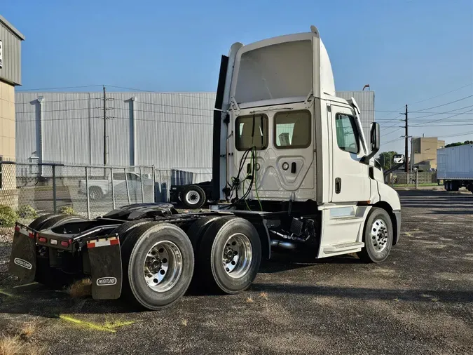 2025 Freightliner PE116DC