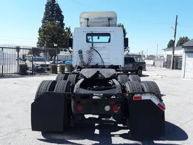 2019 VOLVO VNL64T-300c6808df028f48d8376742915778932a3