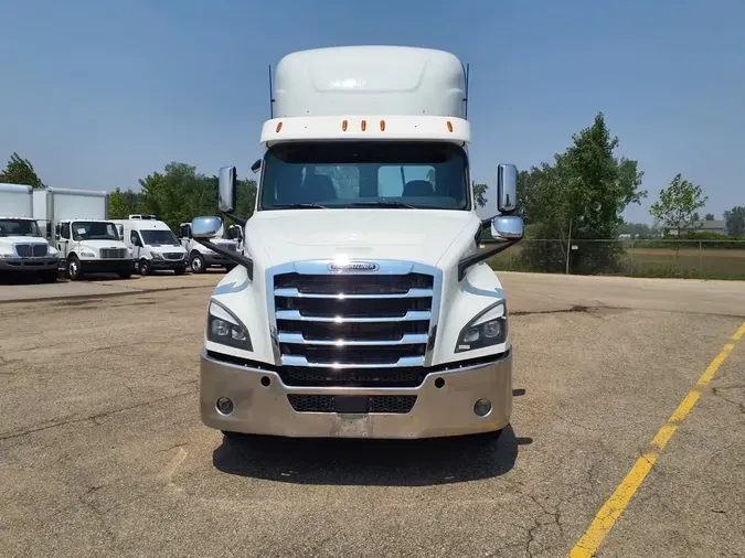 2019 FREIGHTLINER NEW CASCADIA PX12664