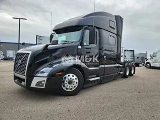 2022 VOLVO VNL64T860