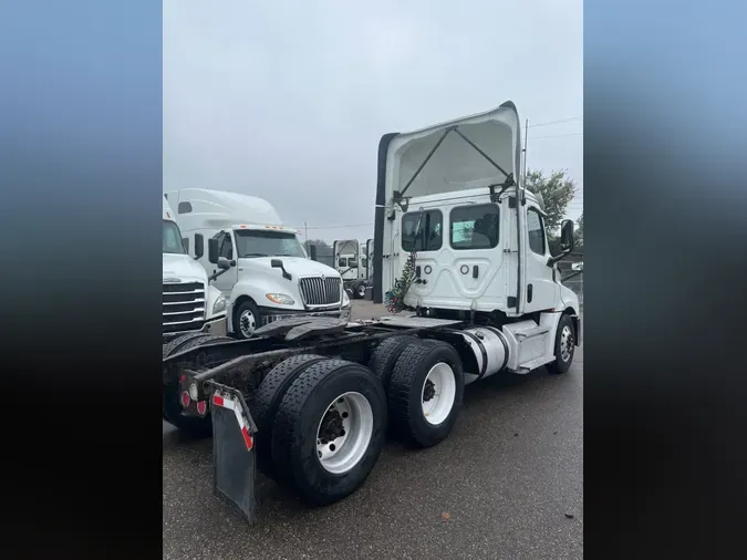 2020 FREIGHTLINER/MERCEDES NEW CASCADIA PX12664