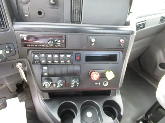 2020 International LT625