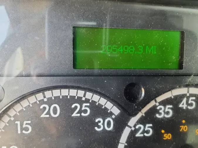 2021 FREIGHTLINER M2 106