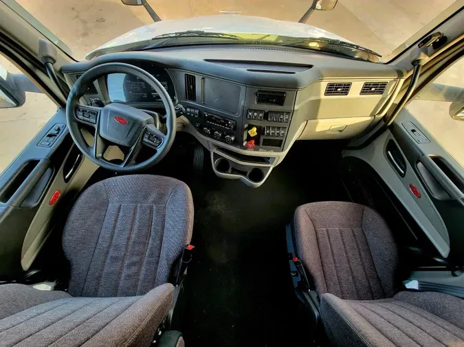 2024 Peterbilt 579