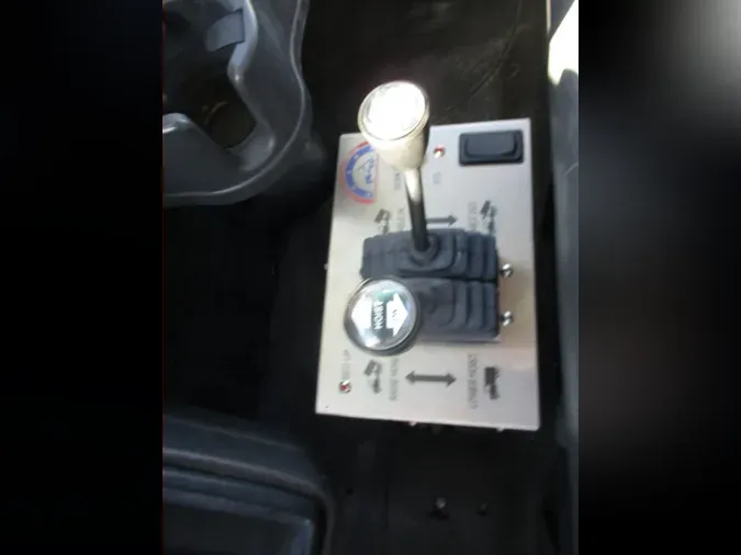 2019 INTERNATIONAL 4300