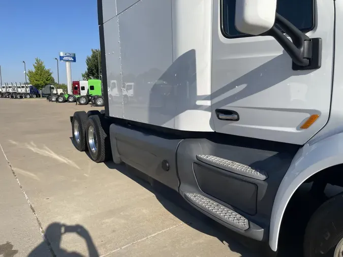 2021 Peterbilt 579