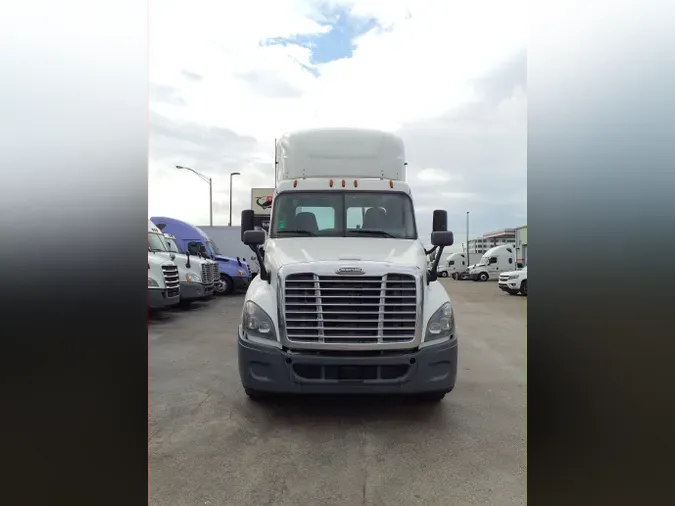 2018 FREIGHTLINER/MERCEDES CASCADIA 125