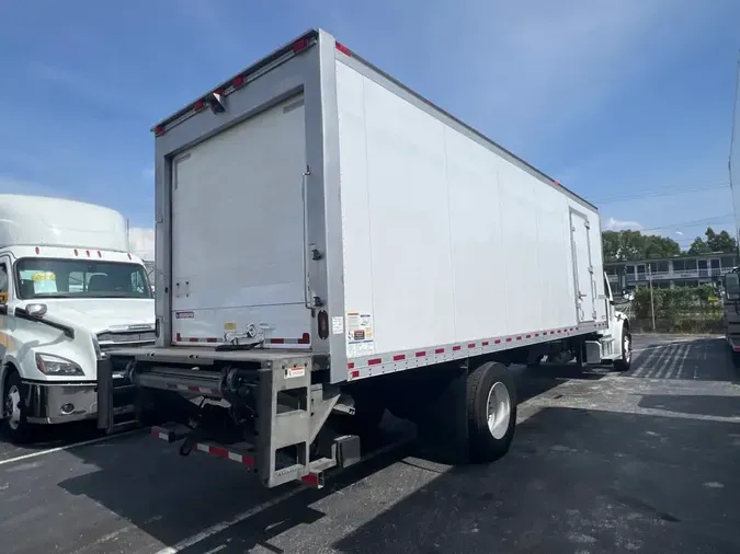 2018 FREIGHTLINER M2 106