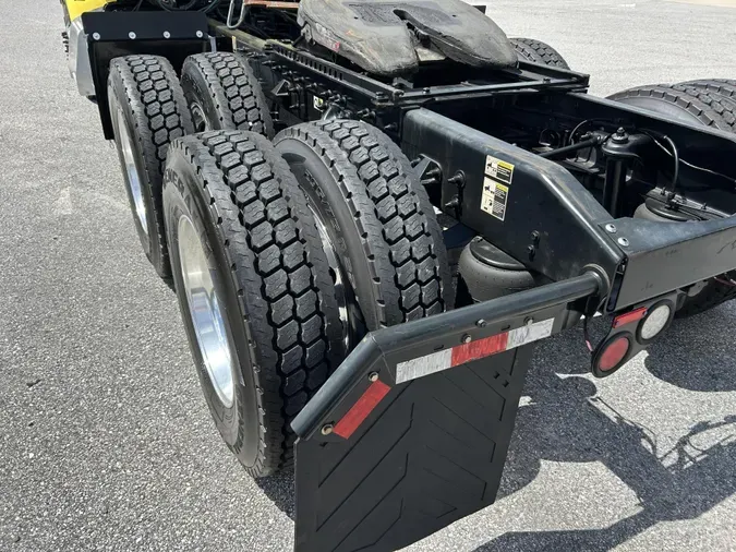 2021 Peterbilt 579