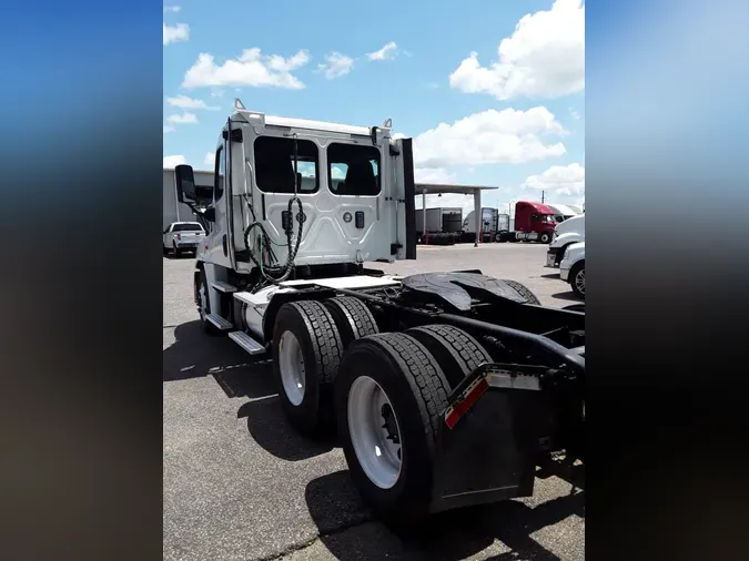 2017 FREIGHTLINER CASCADIA 125