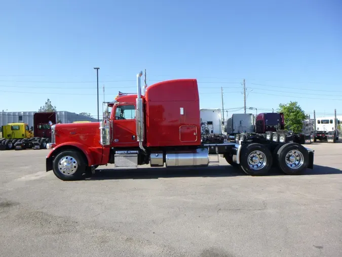 2019 Peterbilt 389