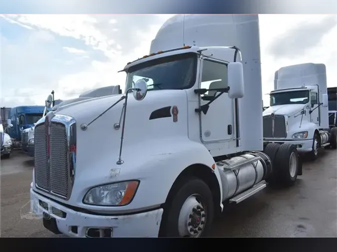 2012 KENWORTH T660