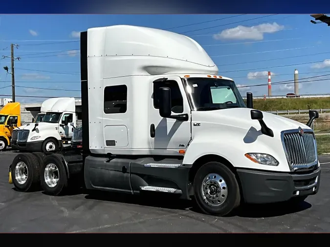 2022 INT LT625 6x4c69e2e8960d15c1ff1269229dd885a68