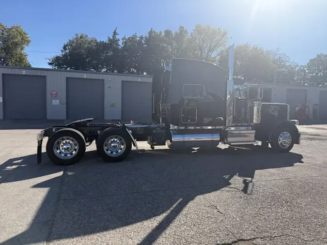 2023 Peterbilt 389c6a190c80a0d0dda4d35ac7cebe1ddd7