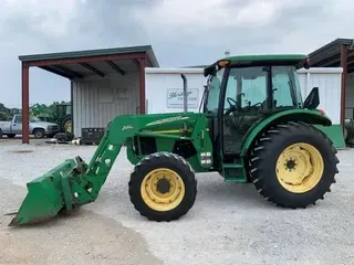 2004 John Deere 5520