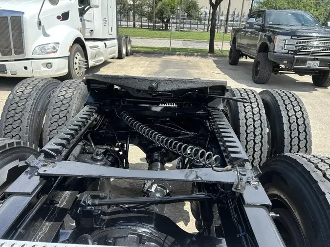 2022 Peterbilt 389