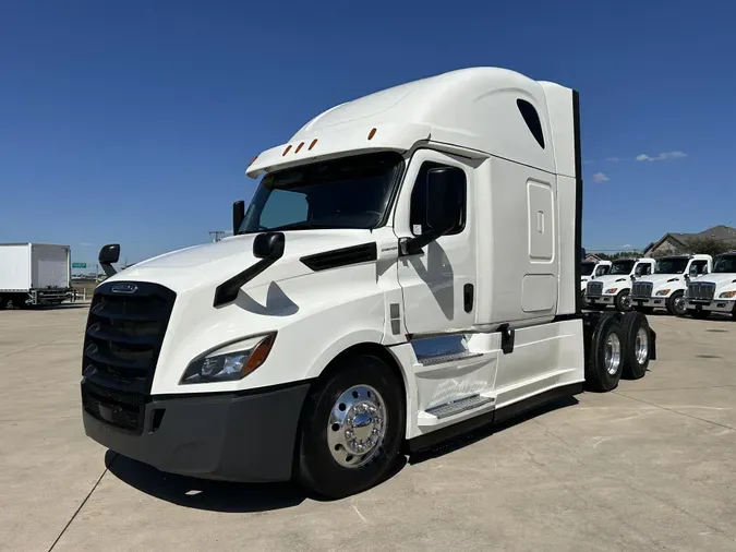 2020 Freightliner Cascadia