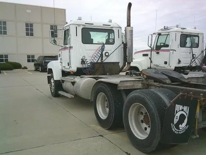 1998 MACK CH613