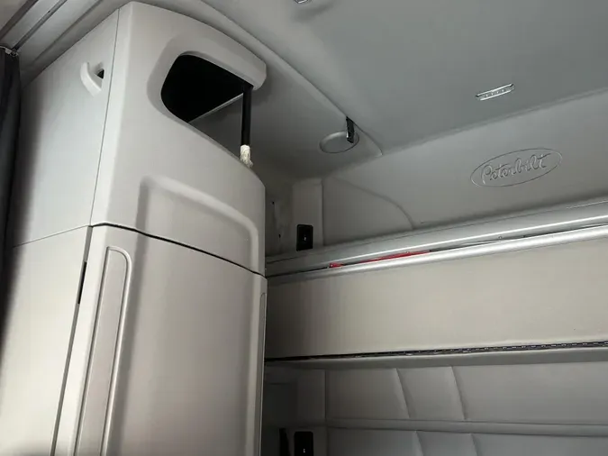 2020 Peterbilt 579