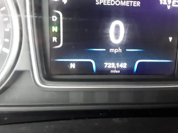 2019 NAVISTAR INTERNATIONAL LT625 SLPR CAB