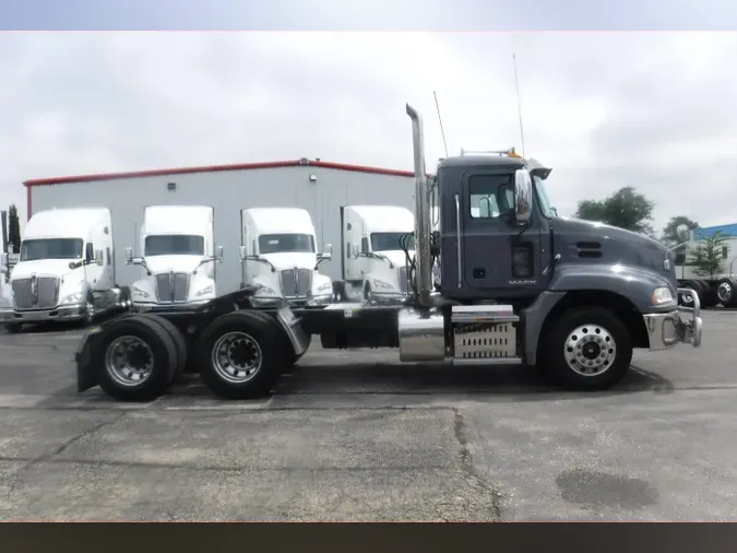 2017 Mack CXU613