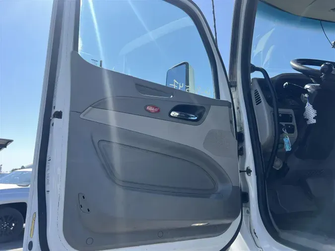 2020 Peterbilt 567