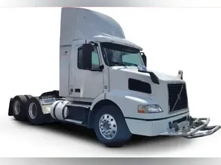 2016 Volvo VNM64T