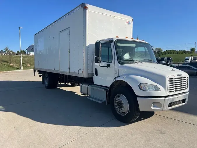 2017 Freightliner M2 106