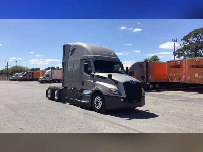 2024 Freightliner Cascadia 126c6bfc557978ca38a010863e5d01df5ae