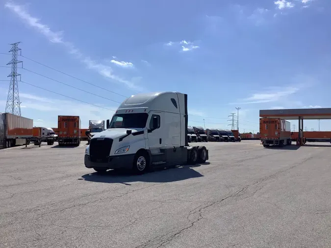2022 Freightliner Cascadia 126c6c1b39481445acf2797aceeb994af06