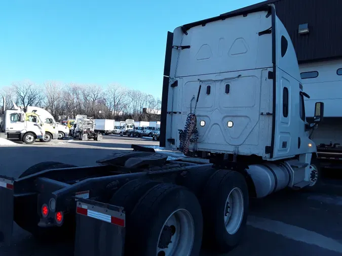 2020 FREIGHTLINER/MERCEDES CASCADIA 125