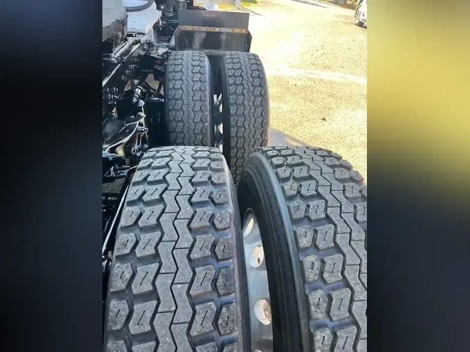 2022 Peterbilt 579c6c2fa887ff6570c035b9bf2a4ec7686