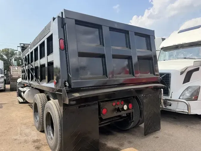 2005 MACK PINNACLE CXP613