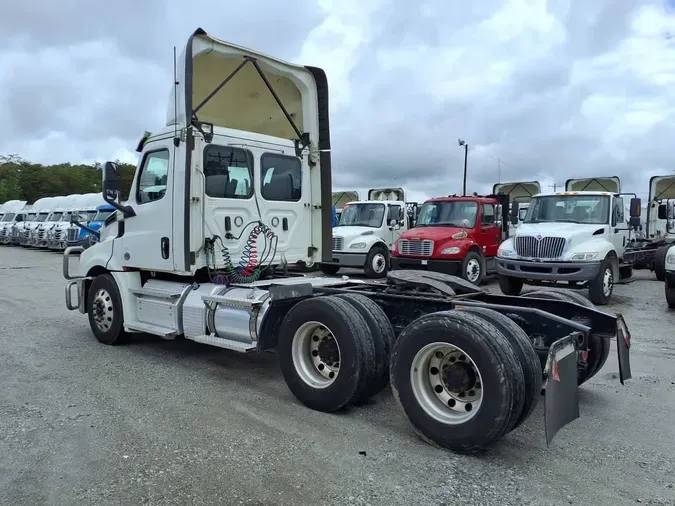 2020 FREIGHTLINER/MERCEDES NEW CASCADIA PX12664