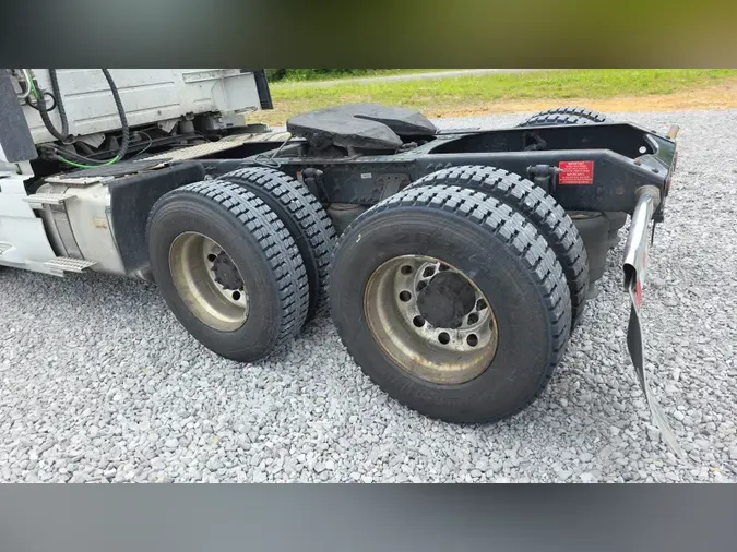 2018 Volvo VNL300