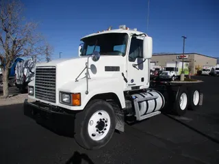 2015 MACK TRUCKS, INC. CHU600