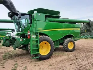 2013 John Deere S660