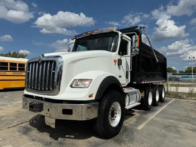 2019 International HX620