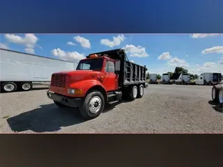 1999 INTERNATIONAL 4900
