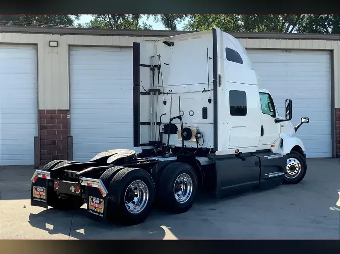 2021 INT LT625 6x4