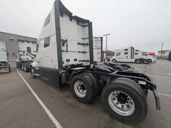  VOLVO VNL64T860