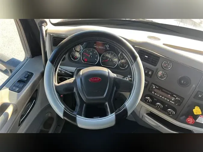 2021 PETERBILT 579