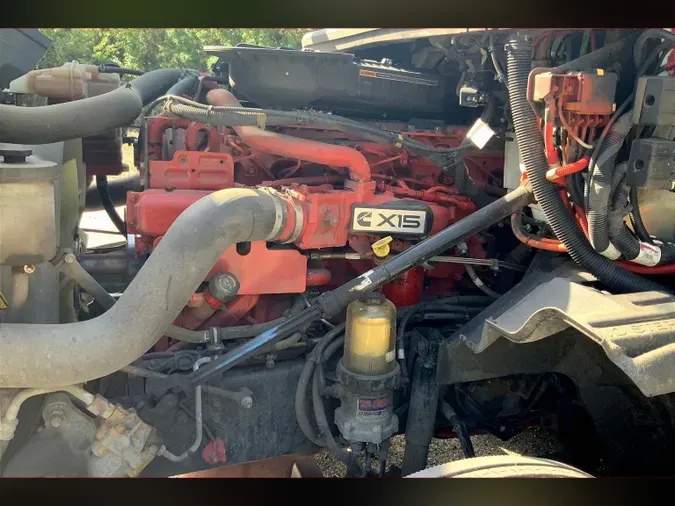 2022 INT LT625 6x4