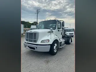 2014 Freightliner M2 112