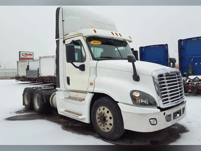 2016 FREIGHTLINER/MERCEDES CASCADIA 125